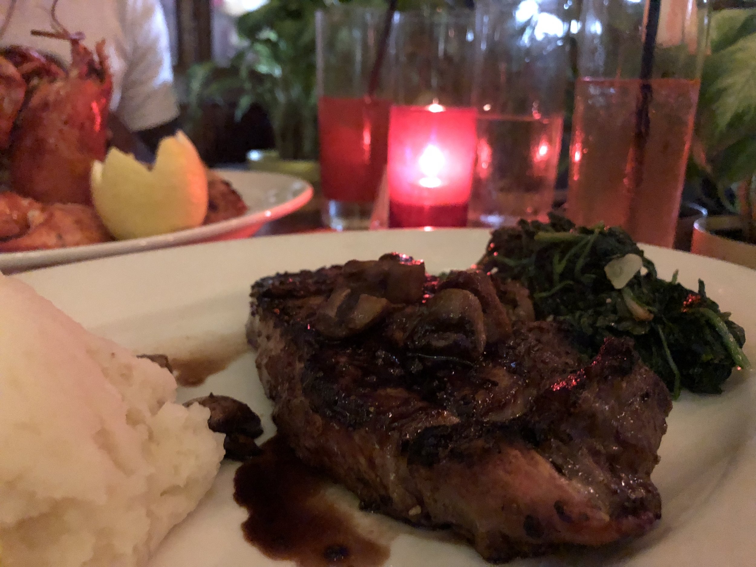 NEW YORK STRIP (14 oz) $34 NY Strip Steak • Homemade Mashed Potatoes Garlic Spinach • Balsamic Glazed Mushrooms