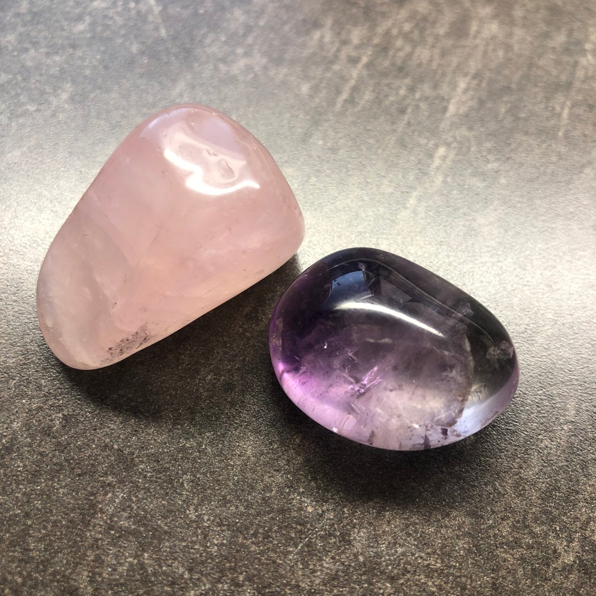 Rose Quartz & Amethyst Stone Pairing via&nbsp;@NuzingaArts